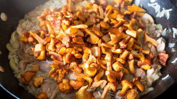 ШАГ 9. плов с курицей и лисичками