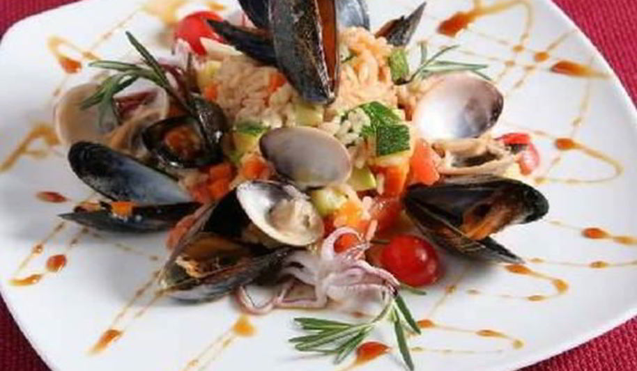 Рецепт плов с мидиями и пряностями