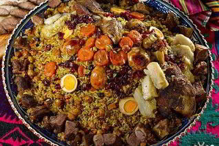 Плов с яйцом