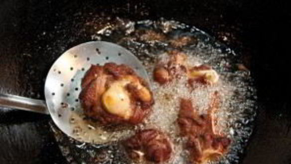 ШАГ 4. плов в казане на плите