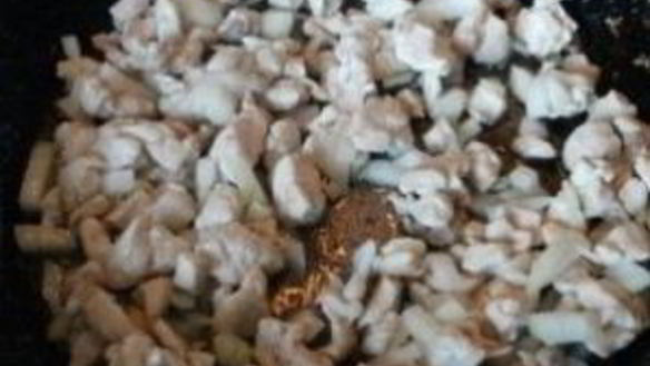 ШАГ 5. плов в микроволновке с курицей