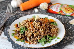 Постный плов из гречки с опятами