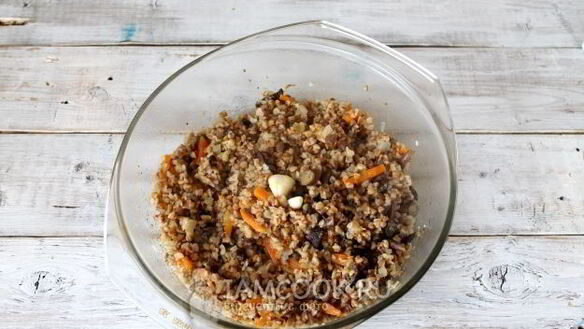 ШАГ 11. постный плов из гречки с опятами