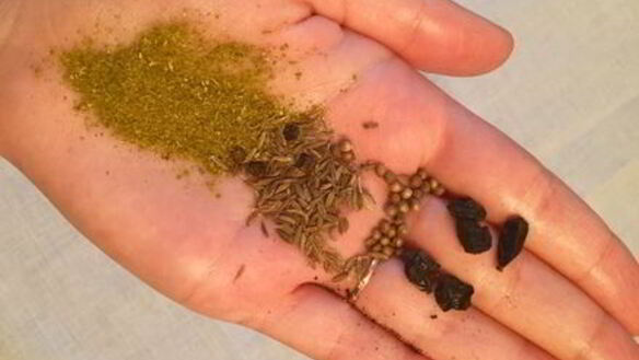 ШАГ 10. пряный плов с орехами