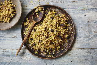 Сладкий плов с черносливом