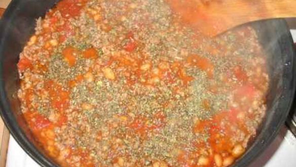 ШАГ 18. подливка из фарша с картофельно-морковным пюре