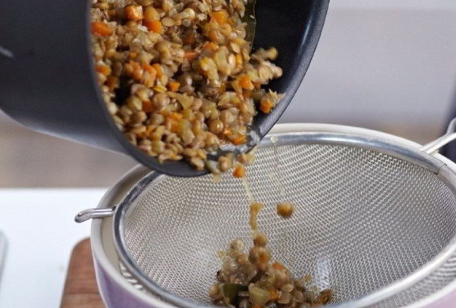 Простой гарнир из чечевицы