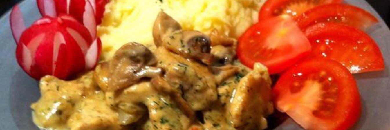 Фрикасе из курицы с шампиньонами