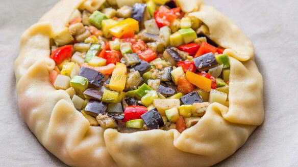 ШАГ 8. галета бриам с греческим овощным рагу