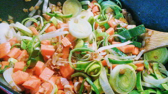 ШАГ 6. говяжье рагу в томатно-сливочном соусе