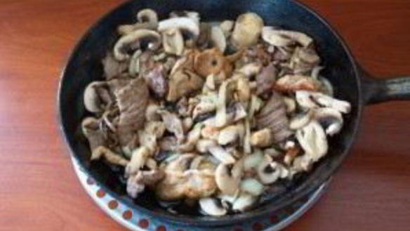 ШАГ 7. картофельное рагу с мясом