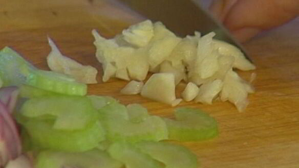 ШАГ 2. макароны с рагу из кролика