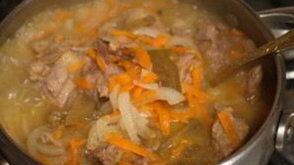 ШАГ 5. мясное рагу с баклажанами