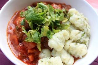 Мясное рагу с картофельными ньокками