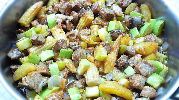 ШАГ 8. мясное рагу с овощами по-перуански