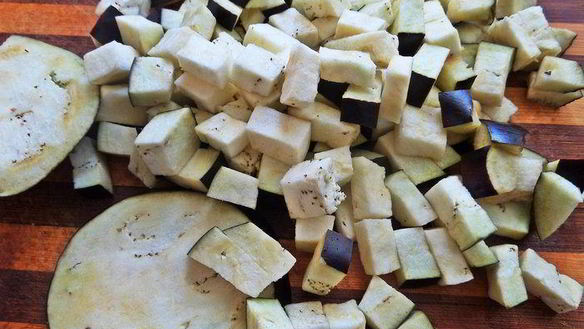 ШАГ 2. овощное рагу на основе запеченных баклажанов и перцев