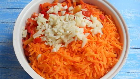 ШАГ 2. овощное рагу с баклажанами в мультиварке