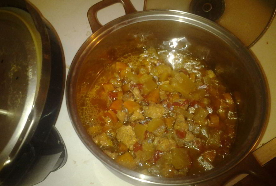 Овощное рагу с курицей в мультиварке