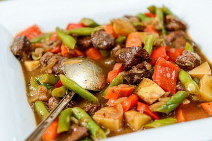 Овощное рагу с курицей