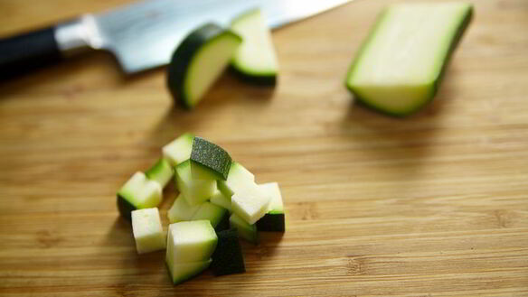 ШАГ 2. овощное рагу с нутом и корицей