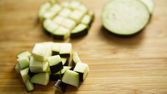 ШАГ 5. овощное рагу с нутом и корицей