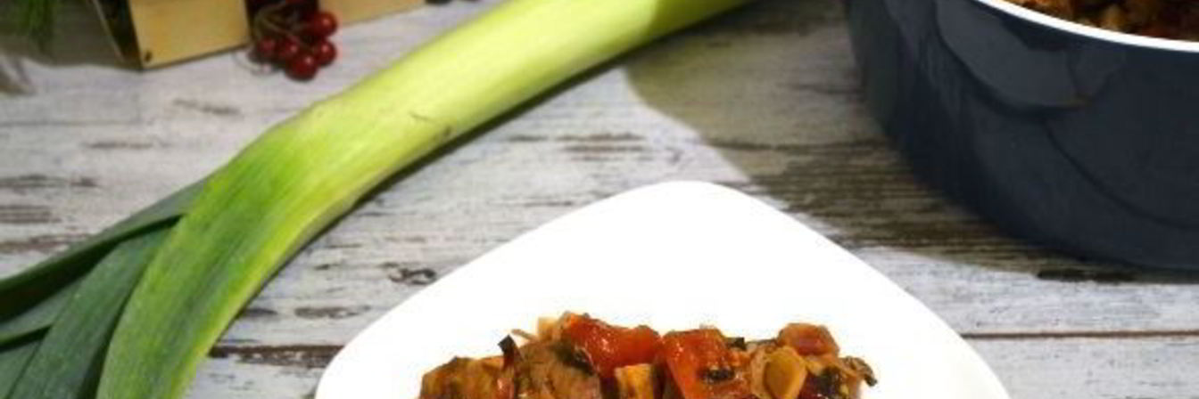 Овощное рагу со свининой в духовке