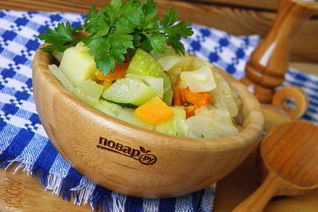 Овощное рагу в мультиварке