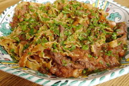 Паста с рагу из утки