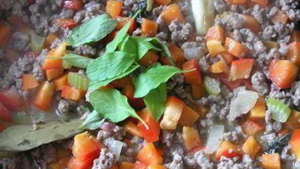 ШАГ 9. паста торкио с рагу из ягненка и сладким перцем