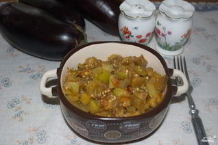 Рагу из баклажанов и помидоров