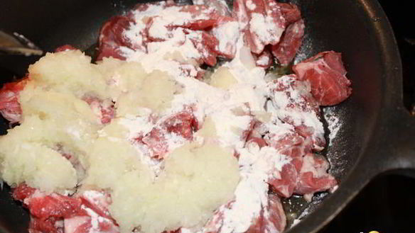 ШАГ 2. рагу из баранины с черносливом