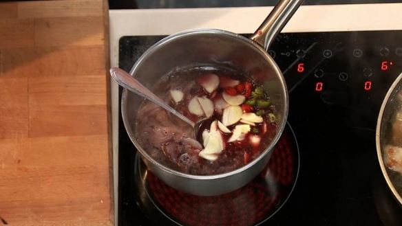 ШАГ 4. рагу из барашка с чесночной подливой