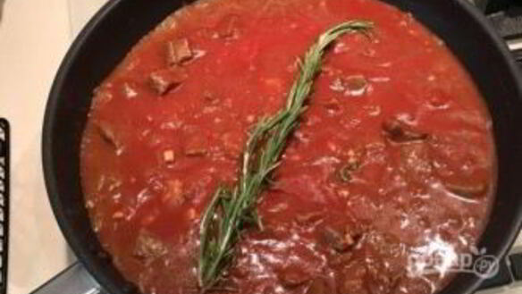 ШАГ 3. рагу из белой фасоли с говядиной и травами