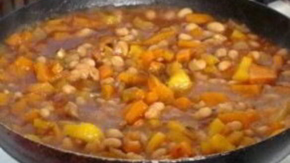 ШАГ 5. рагу из фасоли с овощами