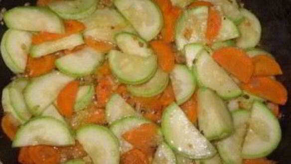 ШАГ 3. рагу из индейки с картофелем