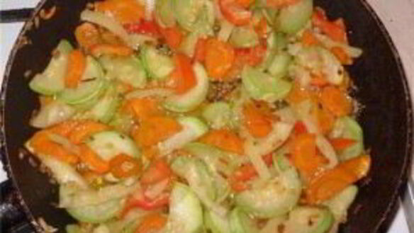 ШАГ 4. рагу из индейки с картофелем