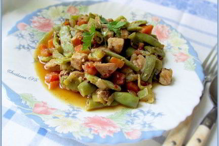 Рагу из стручковой фасоли и курицы