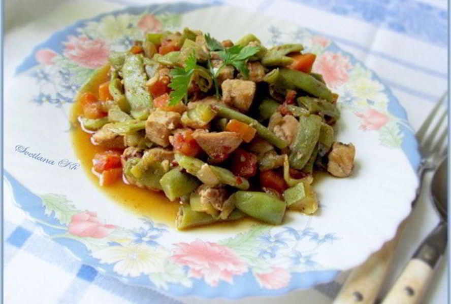 Рагу из стручковой фасоли и курицы