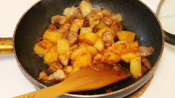 ШАГ 7. рагу из свинины с картошкой