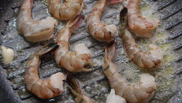 ШАГ 4. дважды мускатное ризотто с креветками