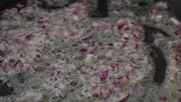 ШАГ 7. дважды мускатное ризотто с креветками