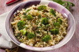 Легкое ризотто с грибами и брокколи
