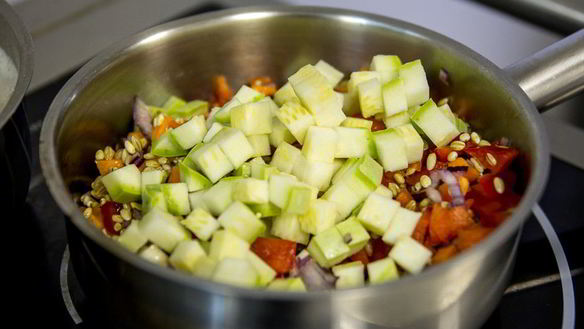 ШАГ 6. ризотто из перловки с овощами