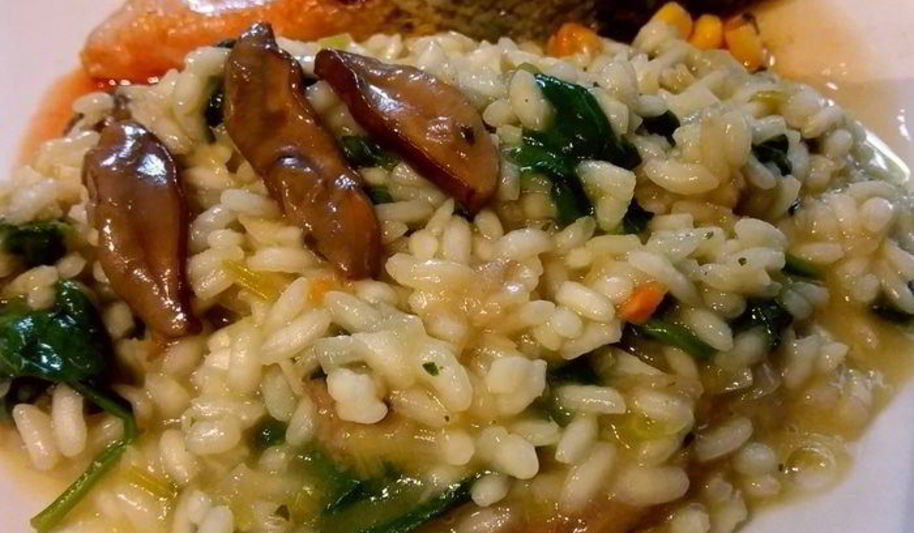 Рецепт ризотто с белыми грибами и шпинатом