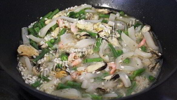 ШАГ 8. ризотто с морепродуктами и стручковой фасолью