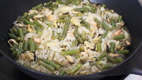 ШАГ 10. ризотто с морепродуктами и стручковой фасолью