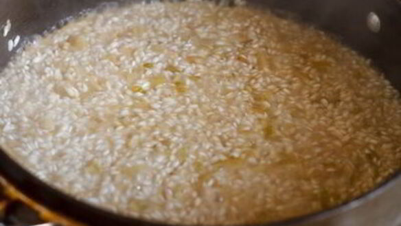 ШАГ 5. ризотто с уткой и молодым горошком