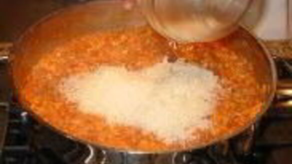 ШАГ 7. ризотто в томатном соусе