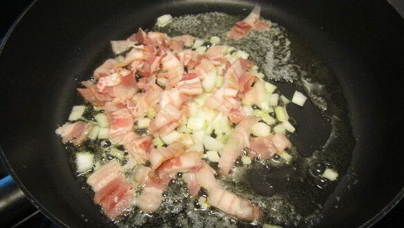 ШАГ 2. запеченное в духовке ризотто с луком-пореем и панчеттой