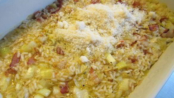 ШАГ 6. запеченное в духовке ризотто с луком-пореем и панчеттой